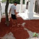 Proses Perataan tanah merah taman project bekasi